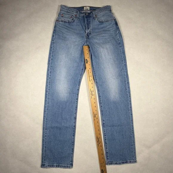 Levis 501 Curve Jeans Womens W28 L32 Medium Wash Blue High Rise Straight Leg - Picture 5 of 11